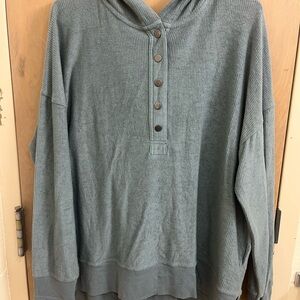Men's Gray Hooded Shirt